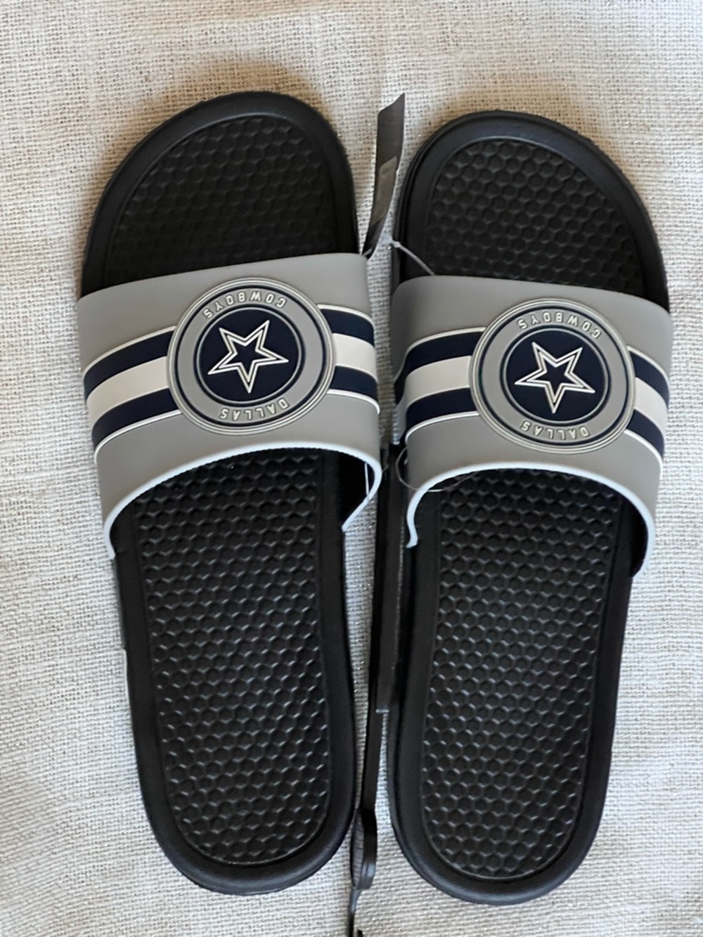NFL Dallas Cowboys Men's Slides Big and Tall Sz 13/14 NWT officially licensed